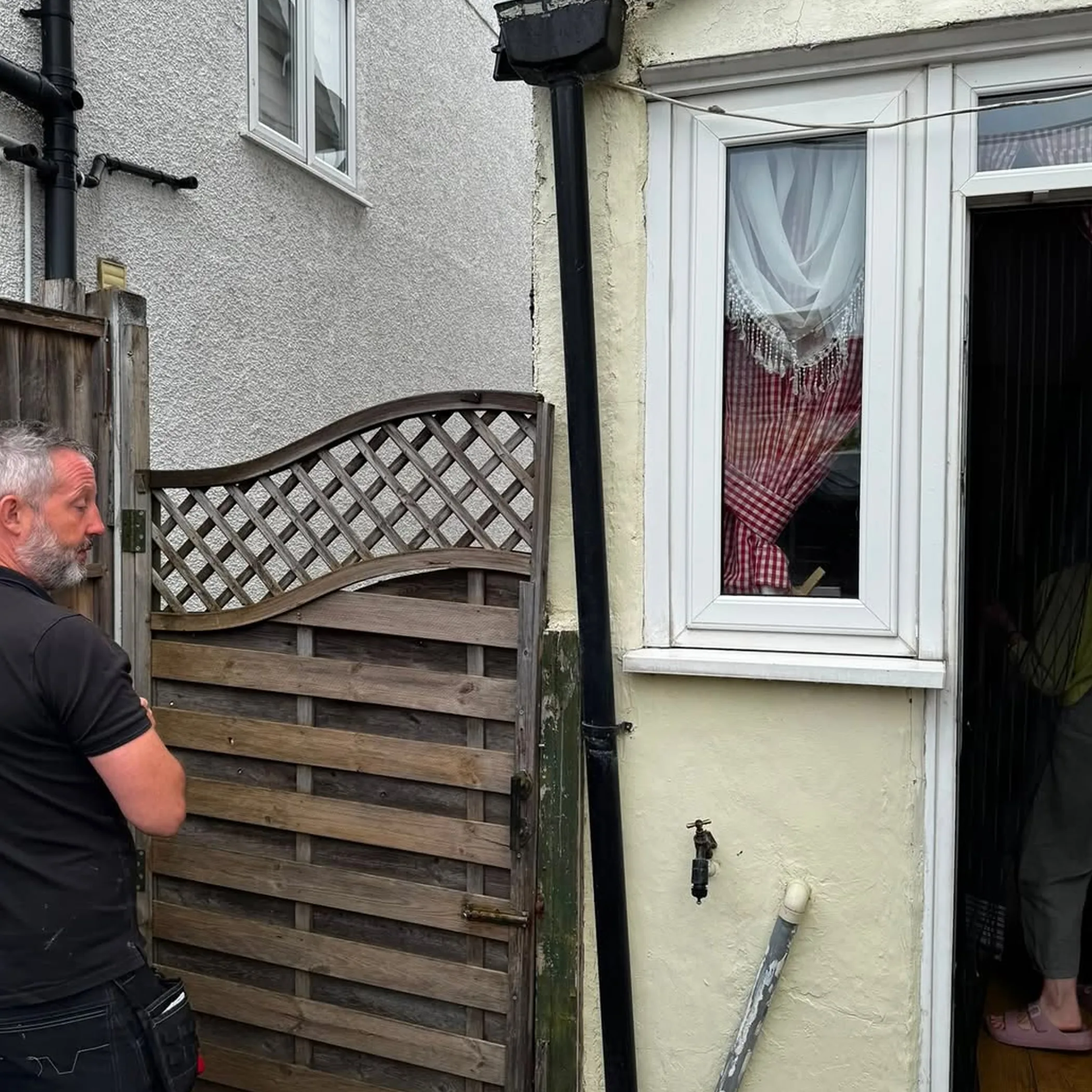 guttering and downpipe replacement