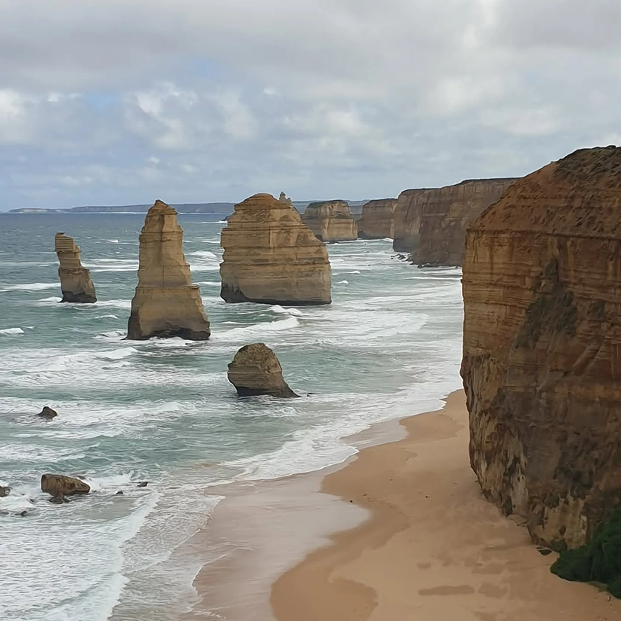 great ocean road coastal cliffs
